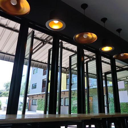 The Rabbit House Hotel Thong Pha Phum Bagian luar foto