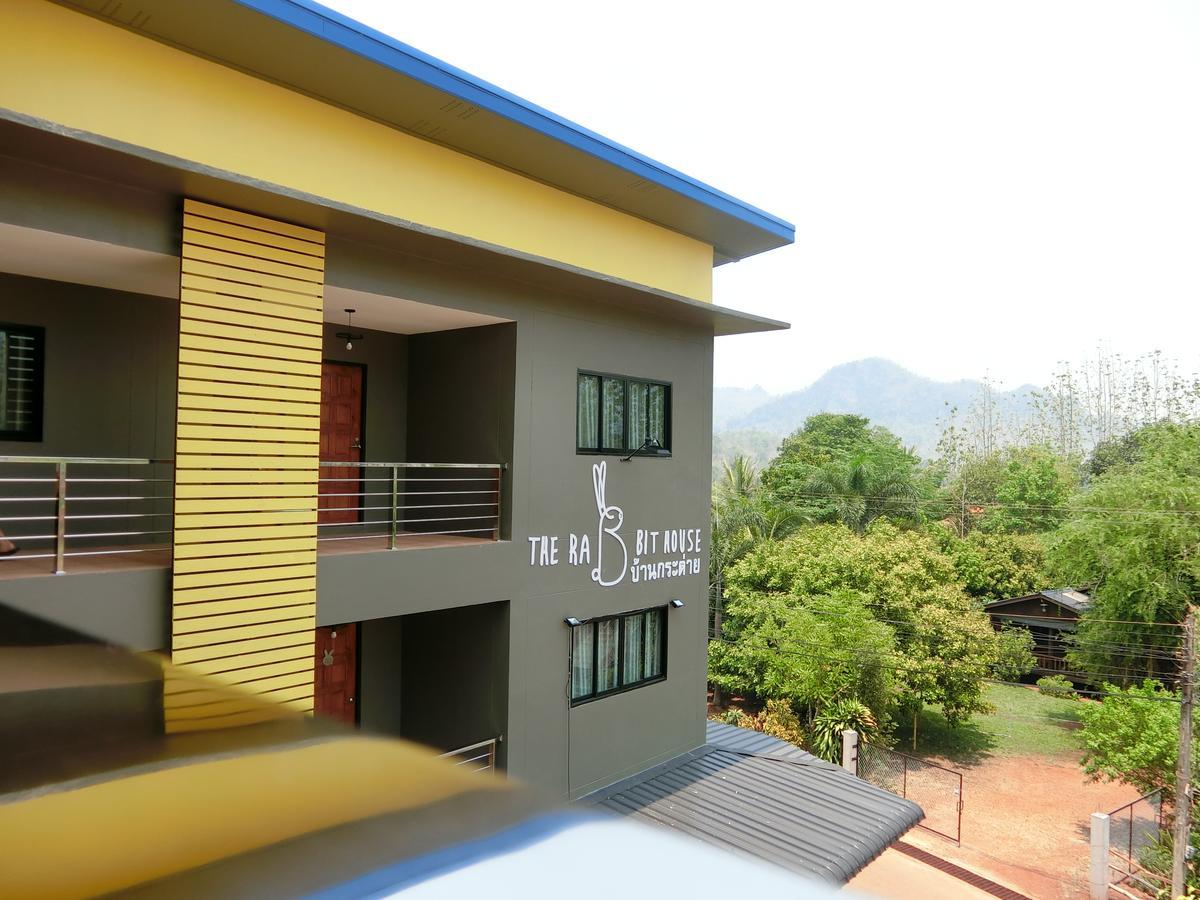 The Rabbit House Hotel Thong Pha Phum Bagian luar foto